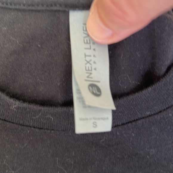 Rare! NWOT Peloton holiday t-shirt, women’s size Small - Picture 2 of 5